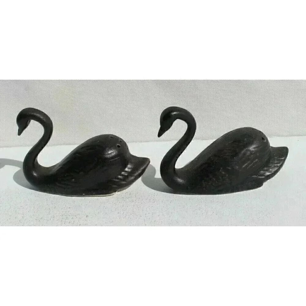 Vintage MCM Retro Black Swan Salt and Pepper Shaker Set Dinnerware Decor